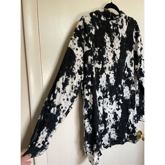 Cosmo vintage long sleeve button down black and white blouse size L. - Picture 11 of 12